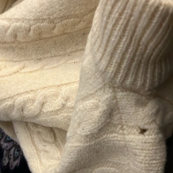 Marcasiano, thick wool, cableknit, women’s soft white sweater. Size M. - Picture 9 of 9
